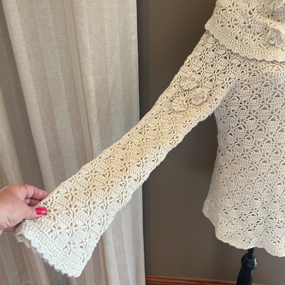Beautiful Forenza Vintage Crochet Cream Sweater, Cowl Neck, Size Large - Picture 4 of 9